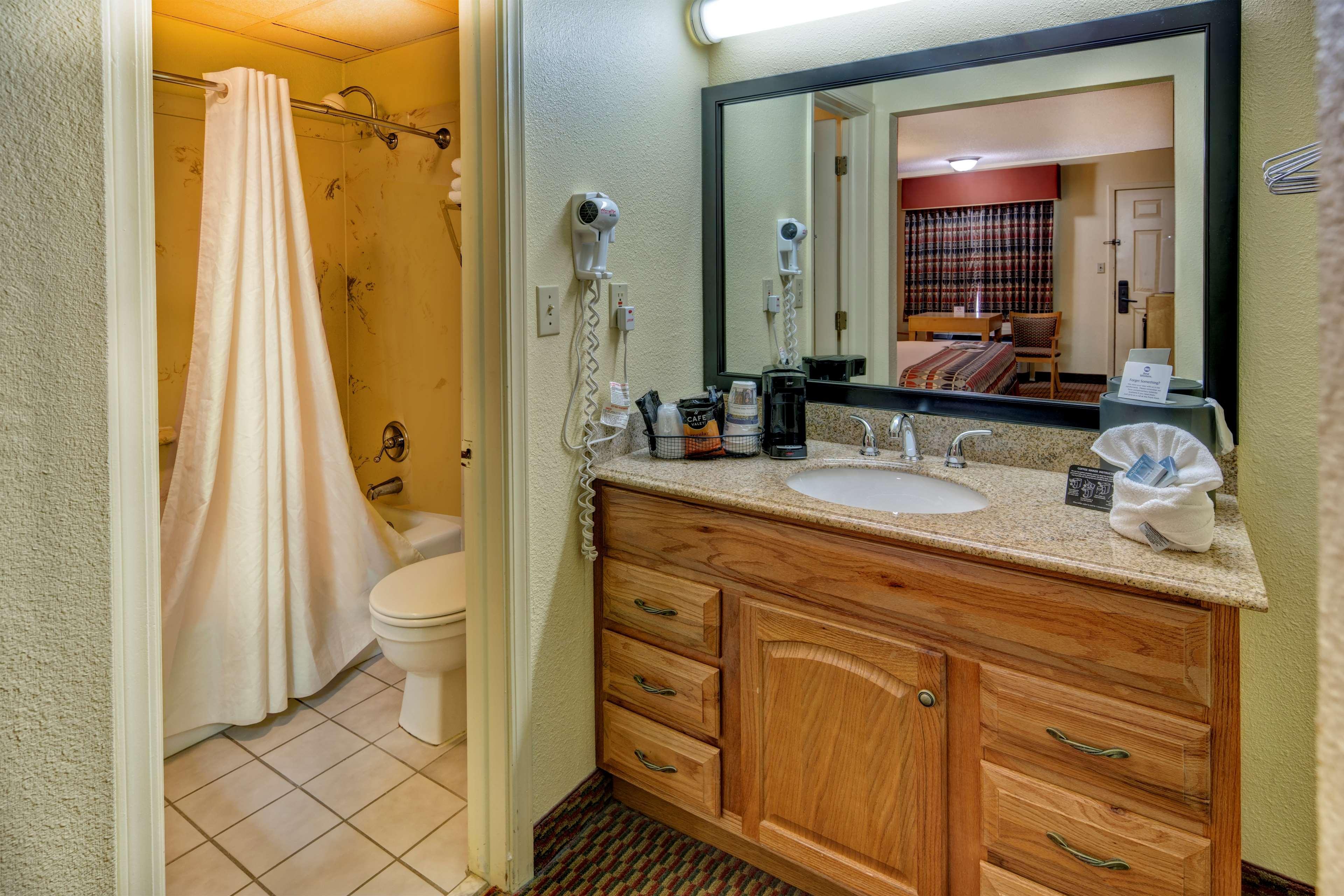 Best Western Inn Russellville Exterior photo