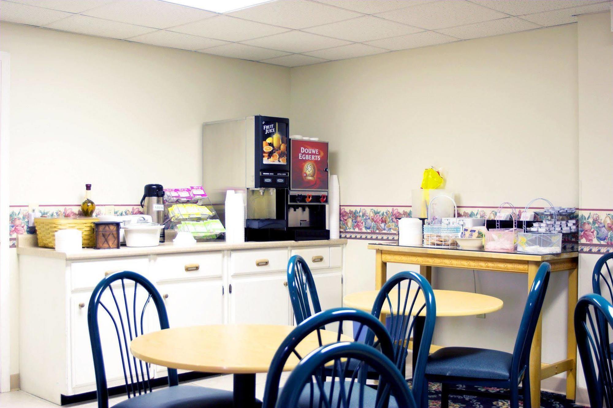 Best Western Inn Russellville Restaurant photo